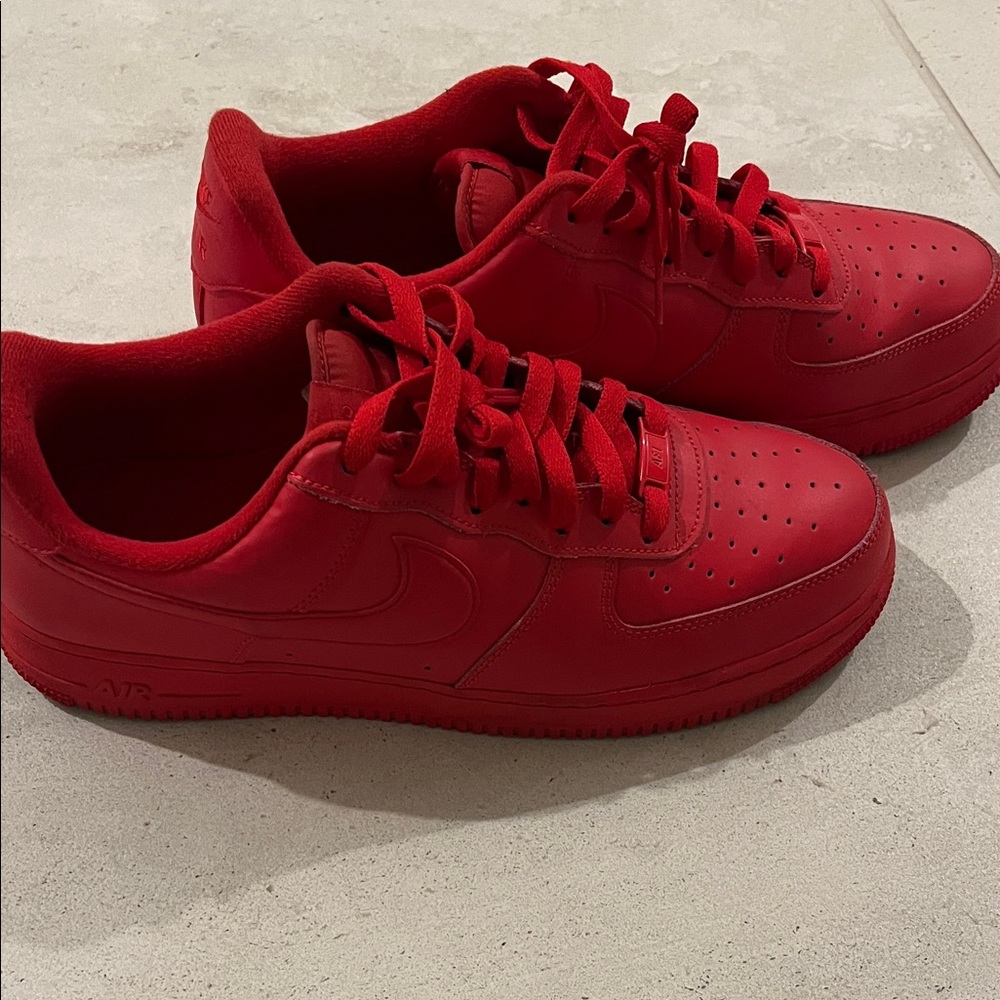 Nike All-Red Low Top Sneakers